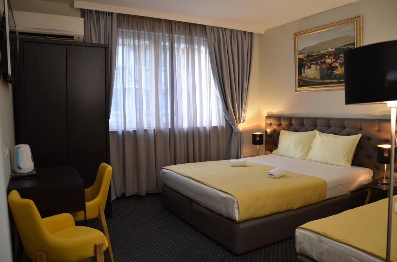 Ars Square Apartment *