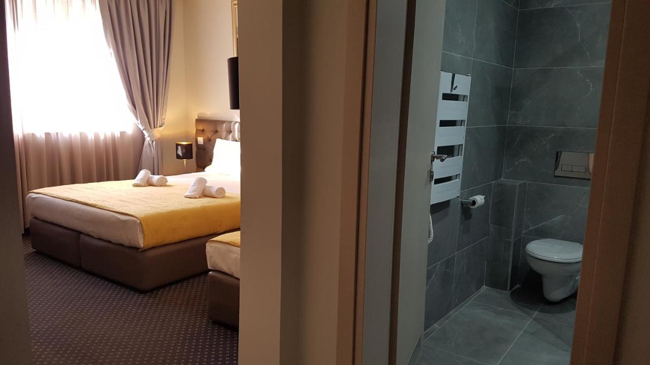 Ars Square Apartment